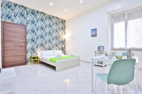 Track Station Studio Apartment - with Netflix